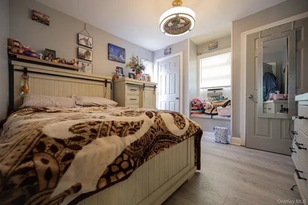 $629,000 | 13 East Walnut Street, Central Islip, NY 11722