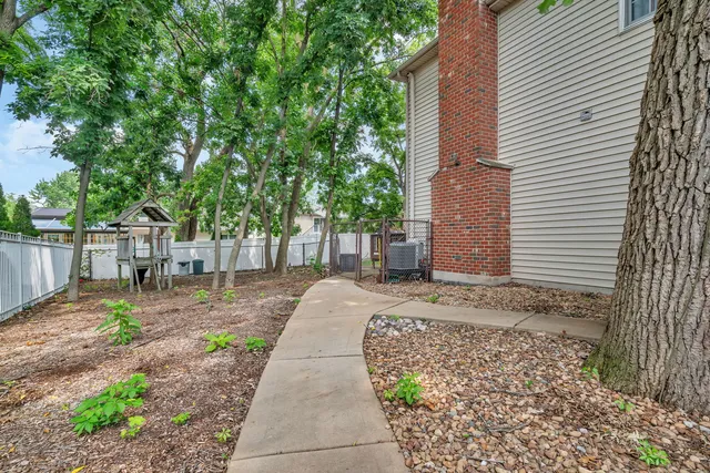 $4,000 | 745 Feather Sound Drive, Bolingbrook, IL 60440