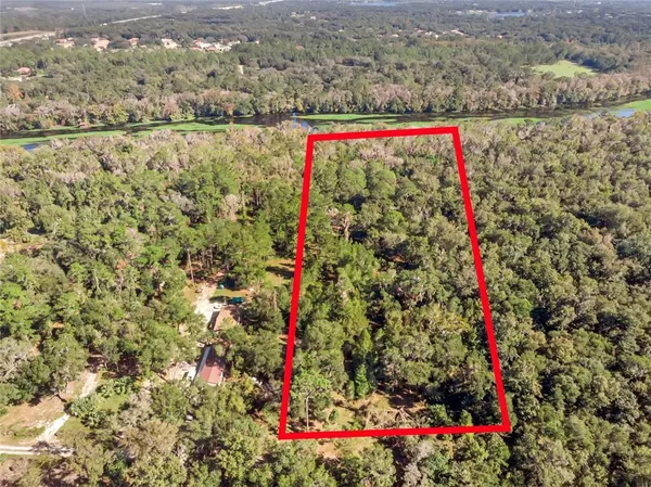 a view of a outdoor space