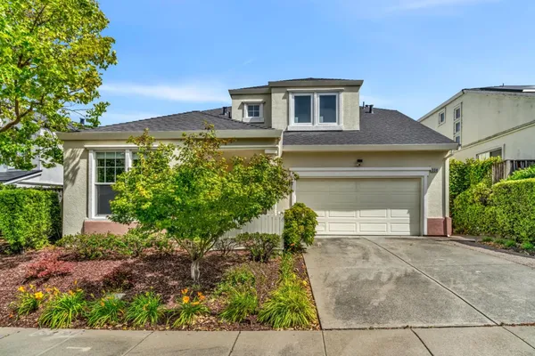 $900,000 | 330 Titan Way, Hercules, CA 94547