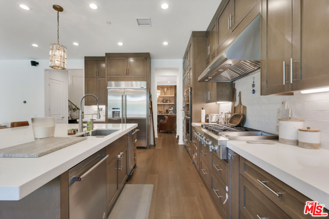 20559 West Wood Rose Court Porter Ranch, CA 91326 - Photo 4 of 57