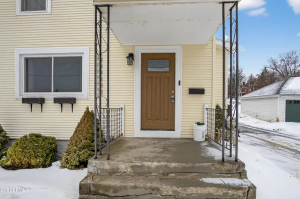 $249,900 | 25 Pearl Street, Victory, NY 12871