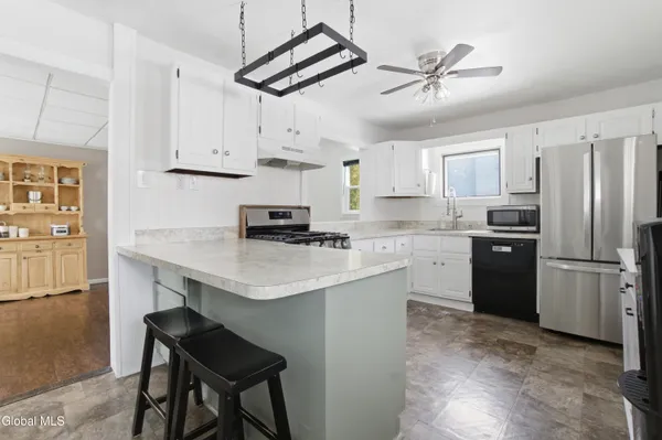 $249,900 | 25 Pearl Street, Victory, NY 12871