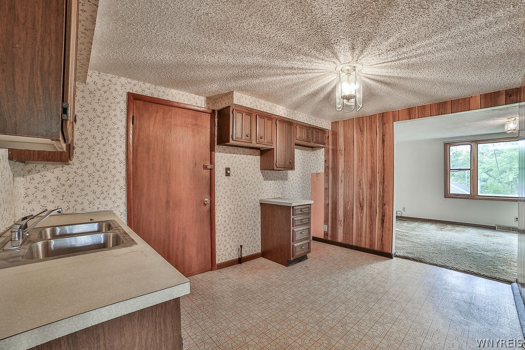 500 Hall Road Lancaster, NY 14059 - Photo 24 of 43 Garage 2nd Flr Apartment- Kitchen