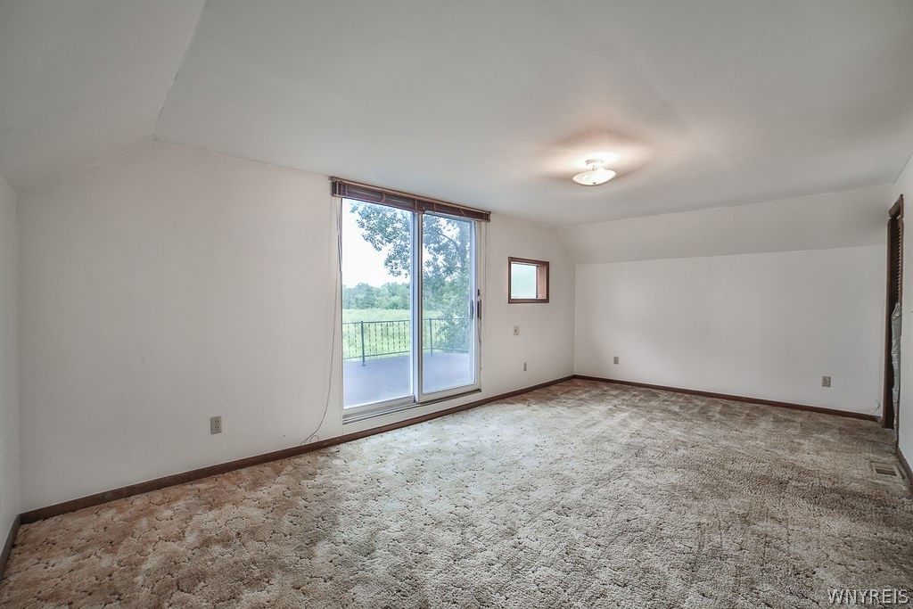 500 Hall Road Lancaster, NY 14059 - Photo 31 of 43 Apartment- Main Bedroom