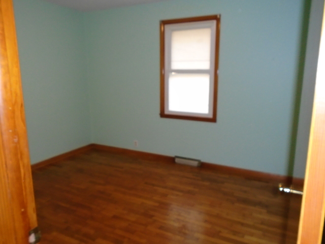 755 North 39th Road Triumph, IL 61371 - Photo 9 of 17