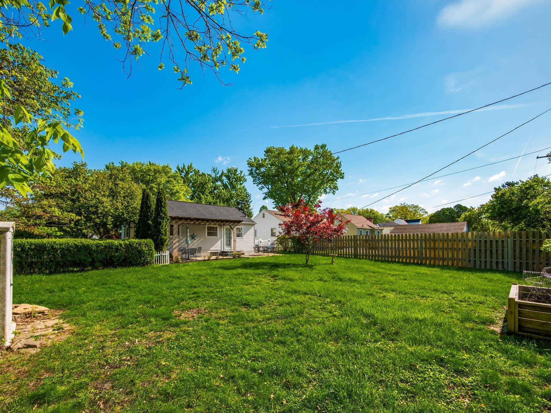 199 East Weisheimer Road Columbus, OH 43214 - Photo 25 of 33 back yard 3