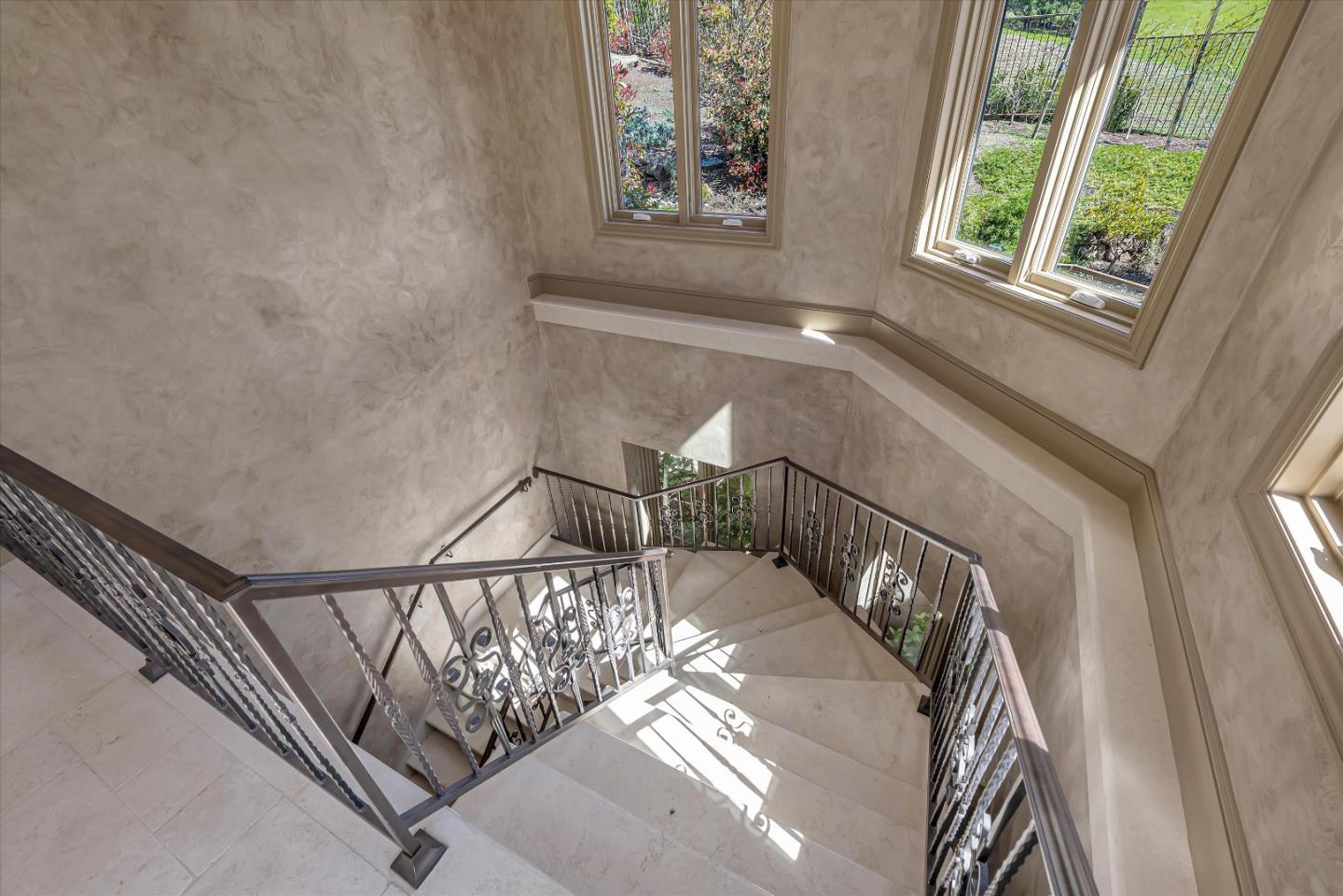 28025 Natoma Road Los Altos Hills, CA 94022 - Photo 31 of 44