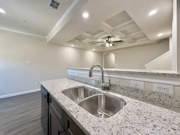$1,375 | 4922 Stowers Boulevard, Unit 4, San Antonio, TX 78238
