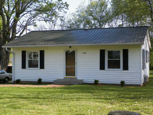 209 Fowler Ford Road Portland, TN 37148 - Photo 1 of 14 BEAUTIFUL EXTERIOR