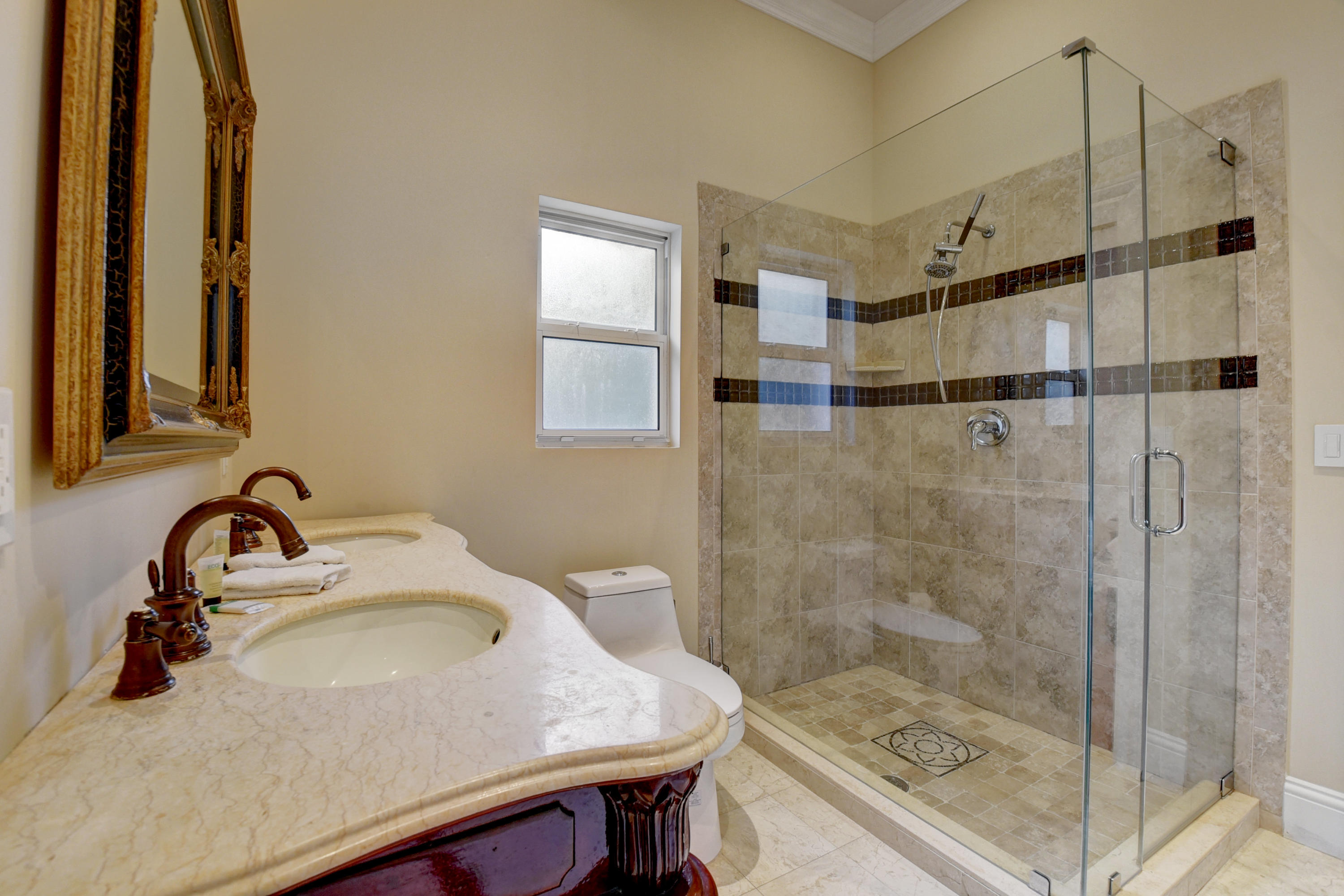 117 Northwest 8th Street Boca Raton, FL 33432 - Photo 21 of 43 Bathroom 3