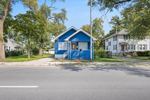 $183,900 | 15661 State Street, South Holland, IL 60473