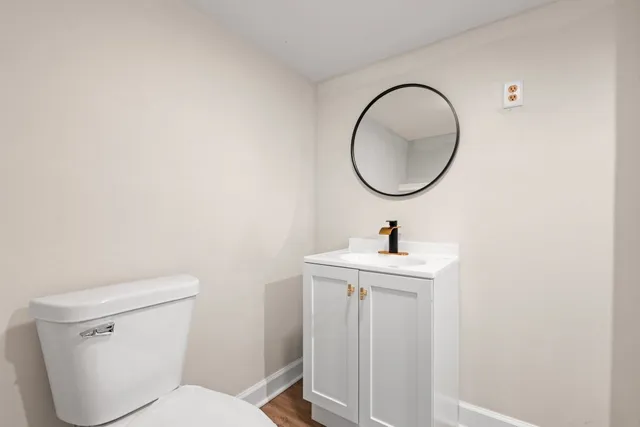 $183,900 | 15661 State Street, South Holland, IL 60473