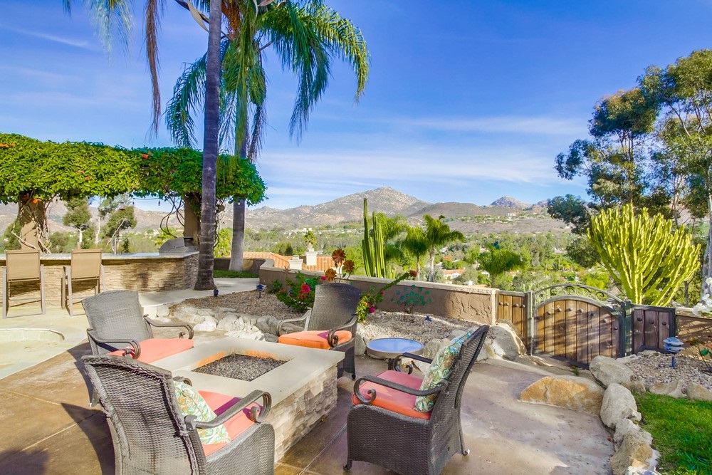 13834 Lake Poway Road Poway, CA 92064 - Photo 22 of 25