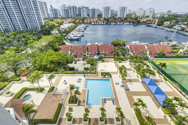 $4,500 | 3640 Yacht Club Drive, Unit 1507, Aventura, FL 33180