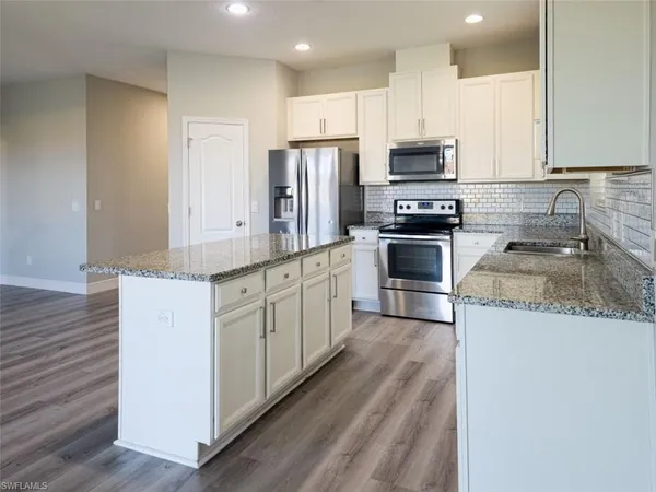 $2,300 | 3883 Cabo Rojo Drive, St. Cloud, FL 34772