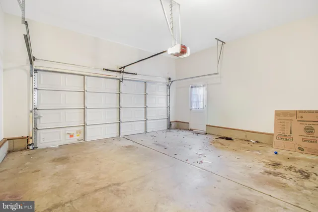 a view of a room with an empty space