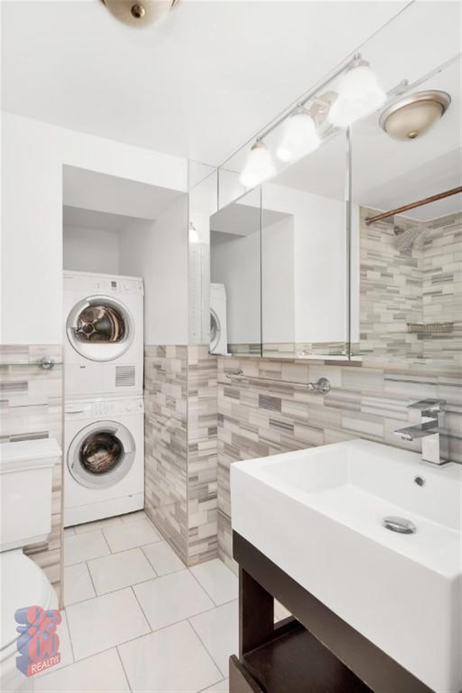 246 Mott Street, Unit 4 Manhattan, NY 10012 - Photo 3 of 8