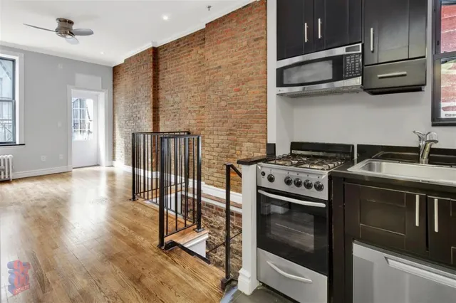 $4,995 | 246 Mott Street, Unit 4 | NoLita