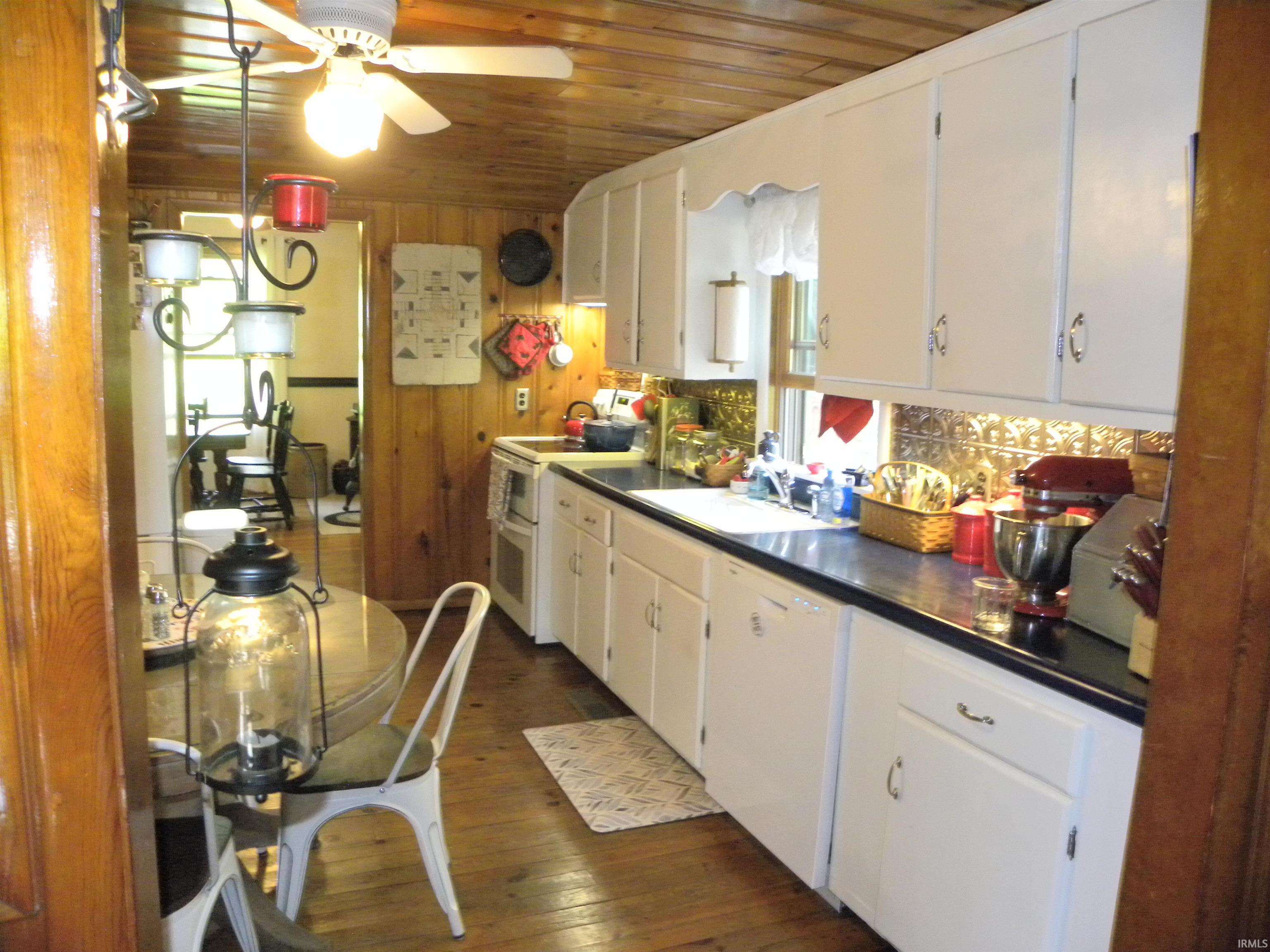 4461 Rocky Hill Road Spencer, IN 47460 - Photo 12 of 33