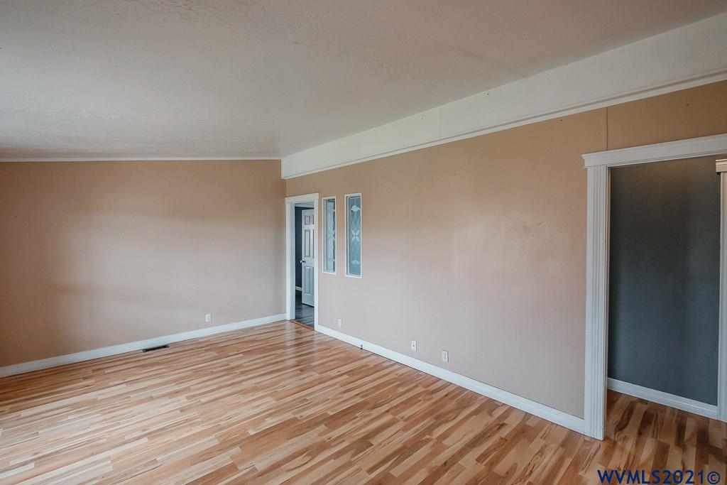 5127 Silver ( Loop, Unit 82 Salem, OR 97305 - Photo 7 of 39
