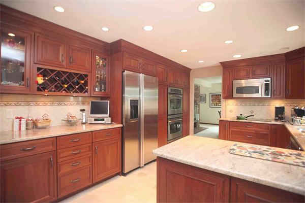 12 Agawam Road Sharon, MA 02067 - Photo 8 of 23 Gallery Image 8