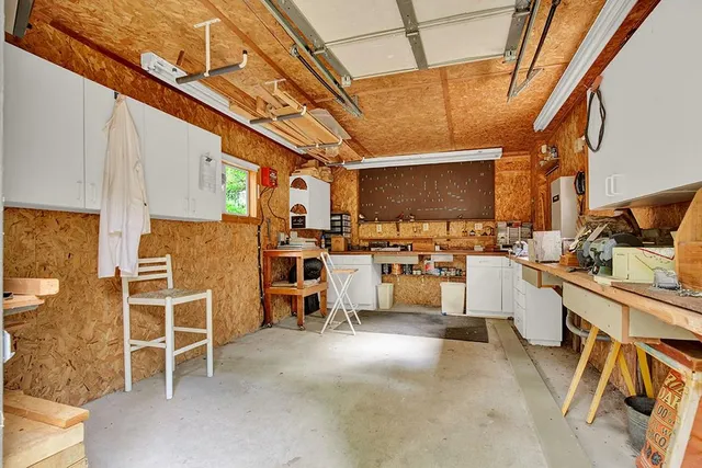 a view of a storage & utility room