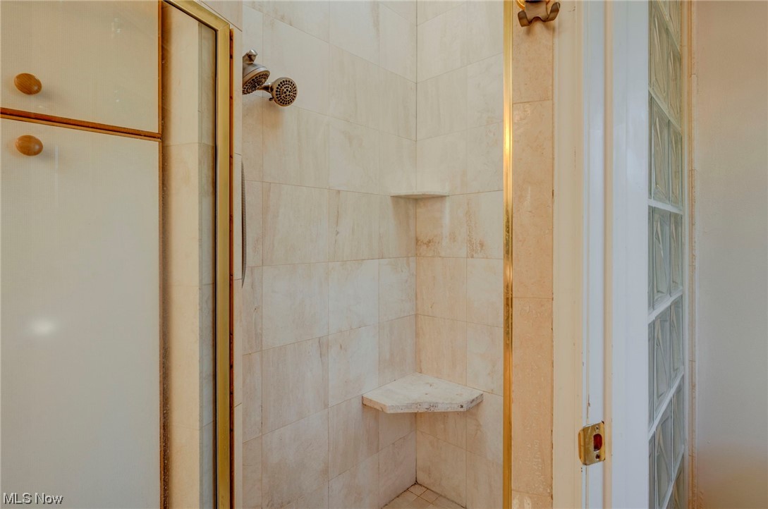2822 Brainard Road Cleveland, OH 44124 - Photo 20 of 32 Gallery Image 20