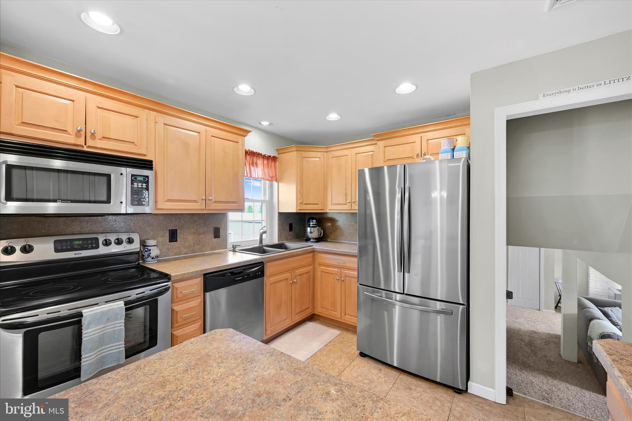240 Birchwood Lane Lititz, PA 17543 - Photo 12 of 34 Kitchen