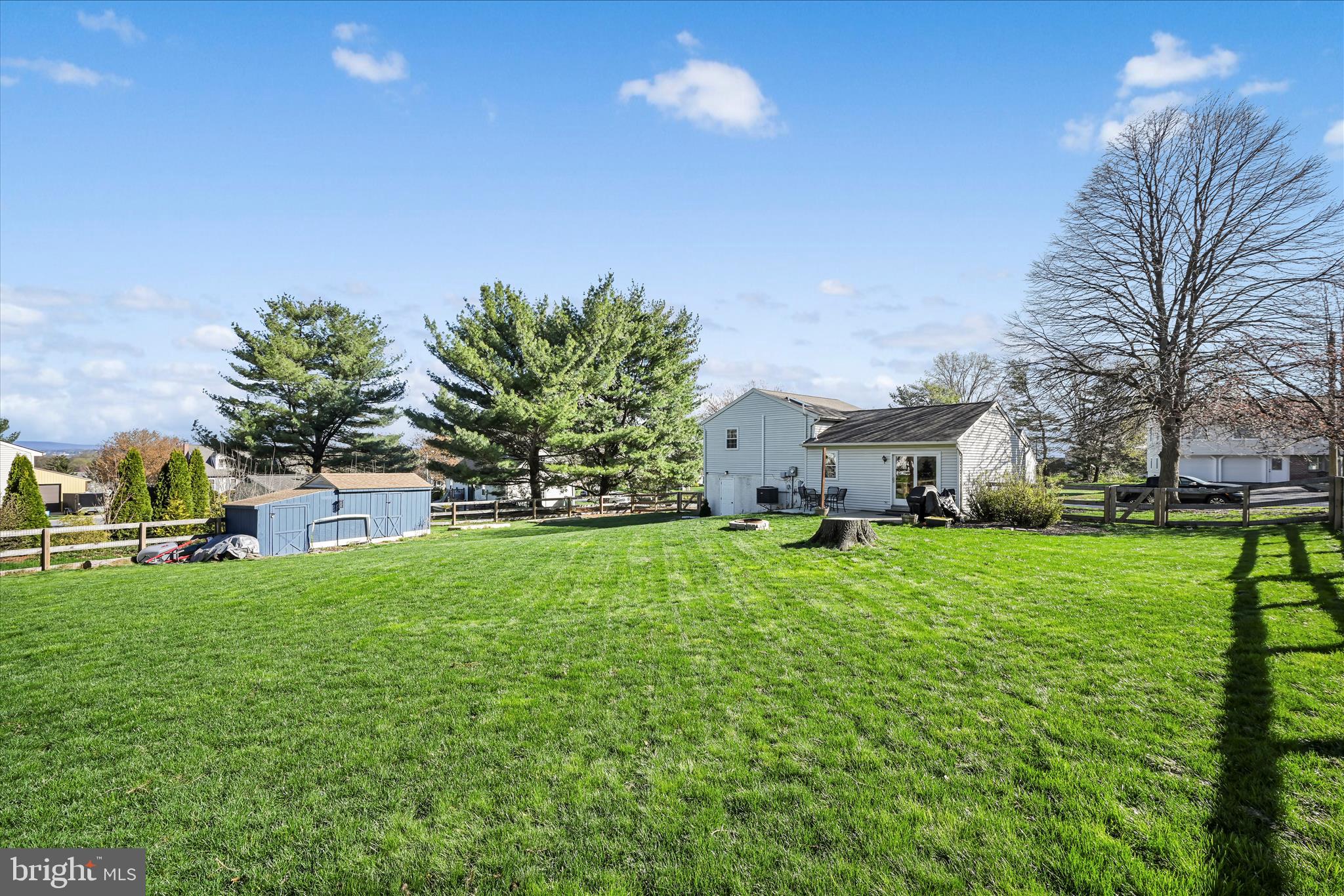 240 Birchwood Lane Lititz, PA 17543 - Photo 29 of 34 Exterior Back