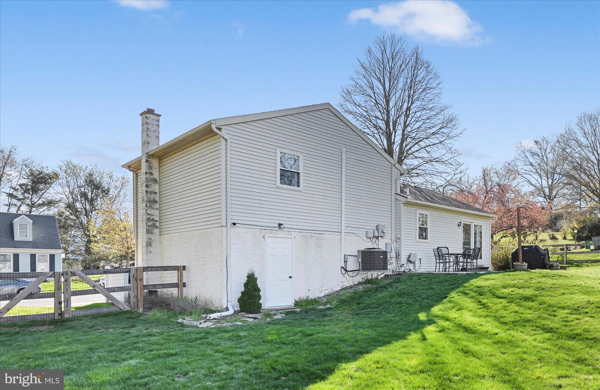 240 Birchwood Lane Lititz, PA 17543 - Photo 34 of 34 Exterior Back