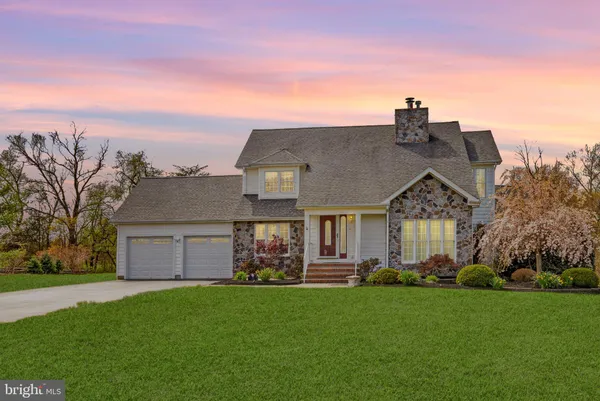 $675,000 | 4 Lina Drive, New Egypt, NJ 08533