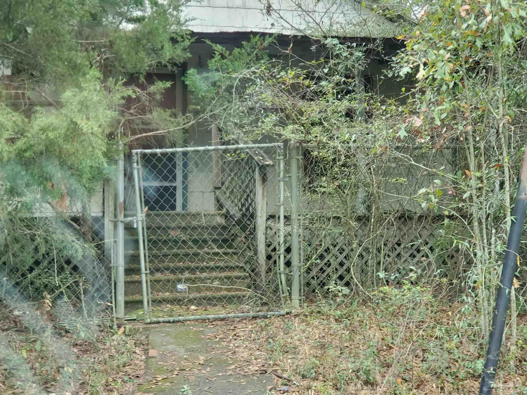 20 Hobbs Road Century, FL 32535 - Photo 2 of 3 Gallery Image 2