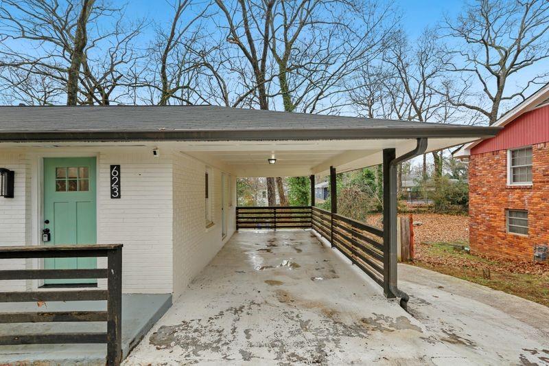 623 Montevista Street Southwest Atlanta, GA 30310 - Photo 4 of 30