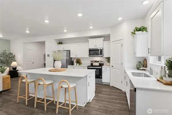 $712,995 | 10802 188 Street East, Unit 1033, Puyallup, WA 98374