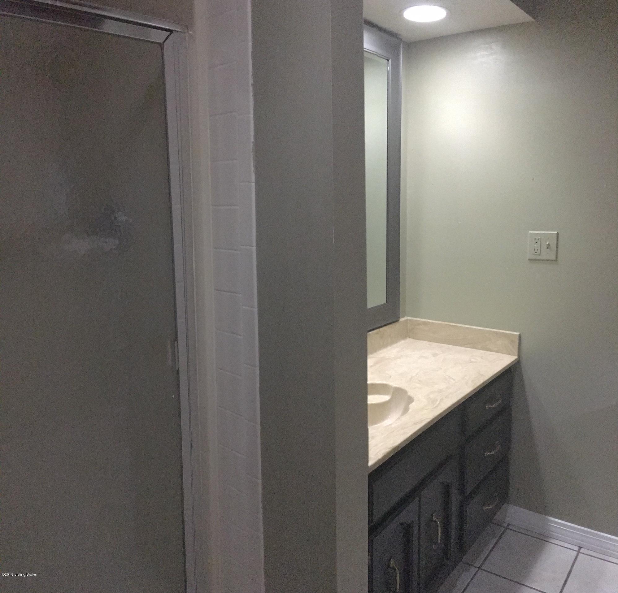 4305 Old State Road Brandenburg, KY 40108 - Photo 13 of 39 13