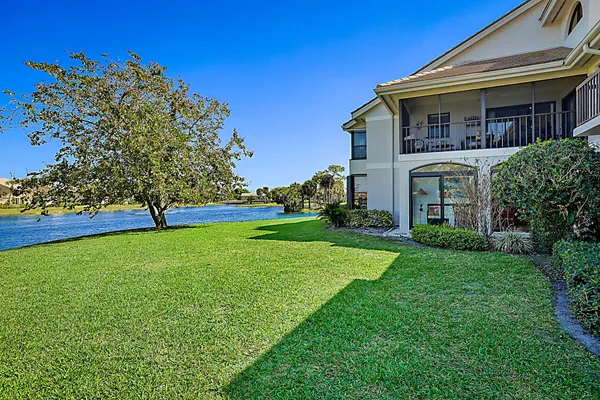 $850,000 | 3881 Back Bay Drive, Unit 118, Jupiter, FL 33477