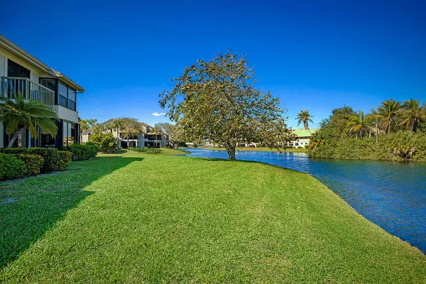 $850,000 | 3881 Back Bay Drive, Unit 118, Jupiter, FL 33477