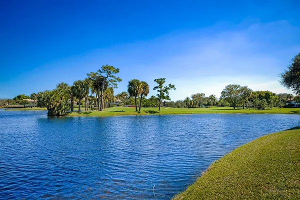 $850,000 | 3881 Back Bay Drive, Unit 118, Jupiter, FL 33477