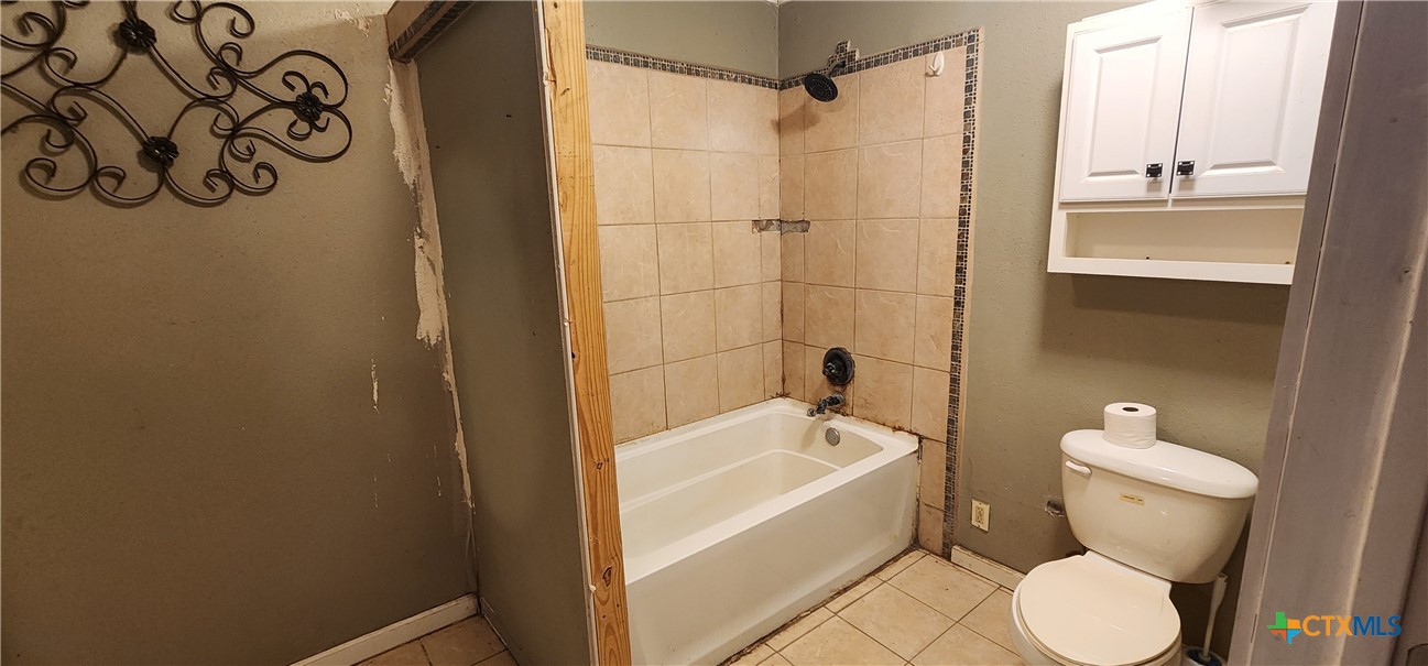 604 Davis Street Edna, TX 77957 - Photo 15 of 26