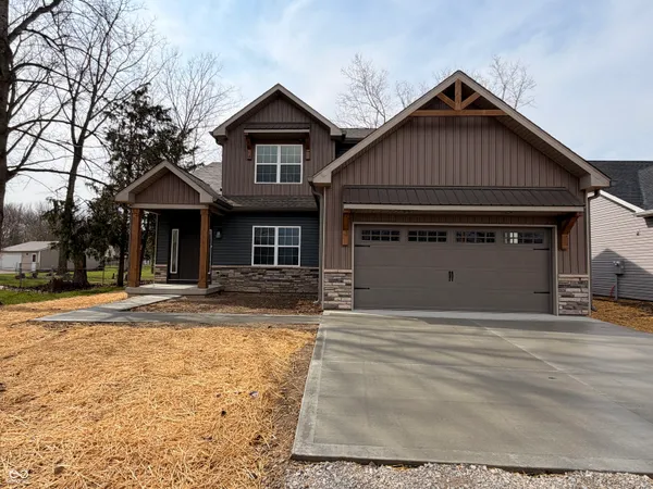$389,900 | 472 Mill Spring Drive, Coatesville, IN 46121