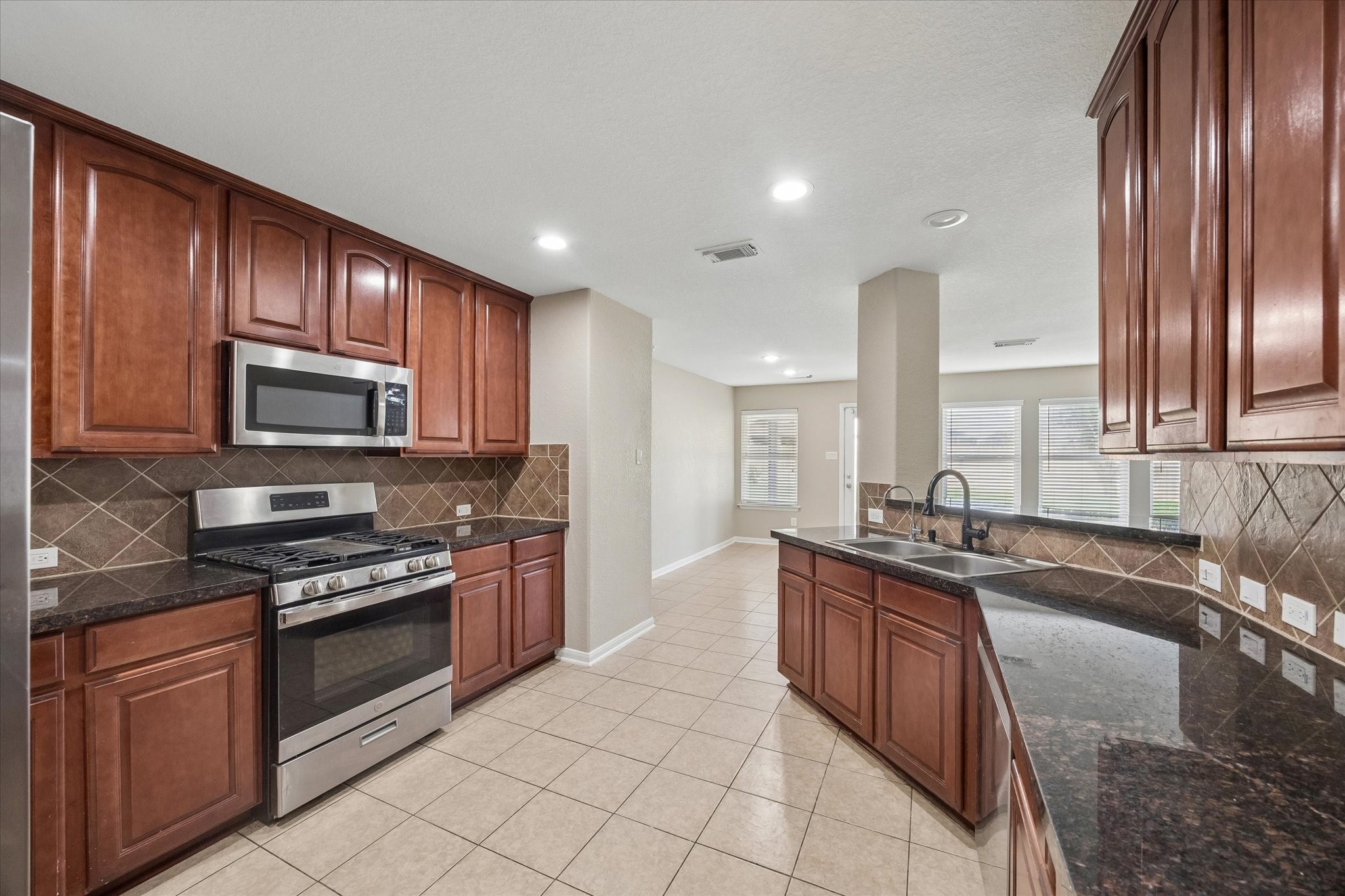 4314 Mount Davis Way Katy, TX 77449 - Photo 7 of 13
