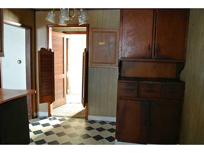 270 Kepple Road Leechburg, PA 15656 - Photo 8 of 16 Kitchen.