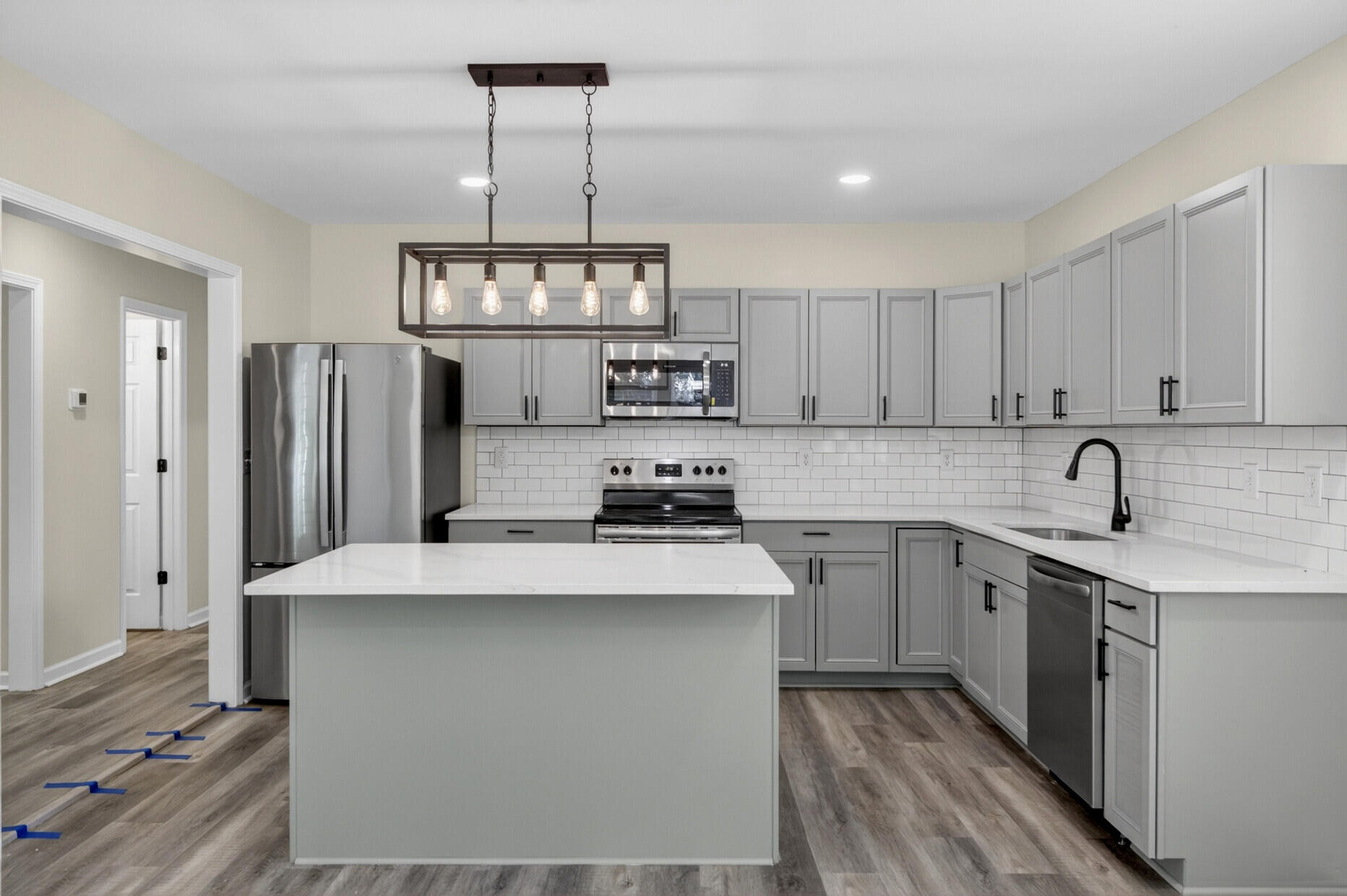 2116 Commander Road North Charleston, SC 29405 - Photo 10 of 32