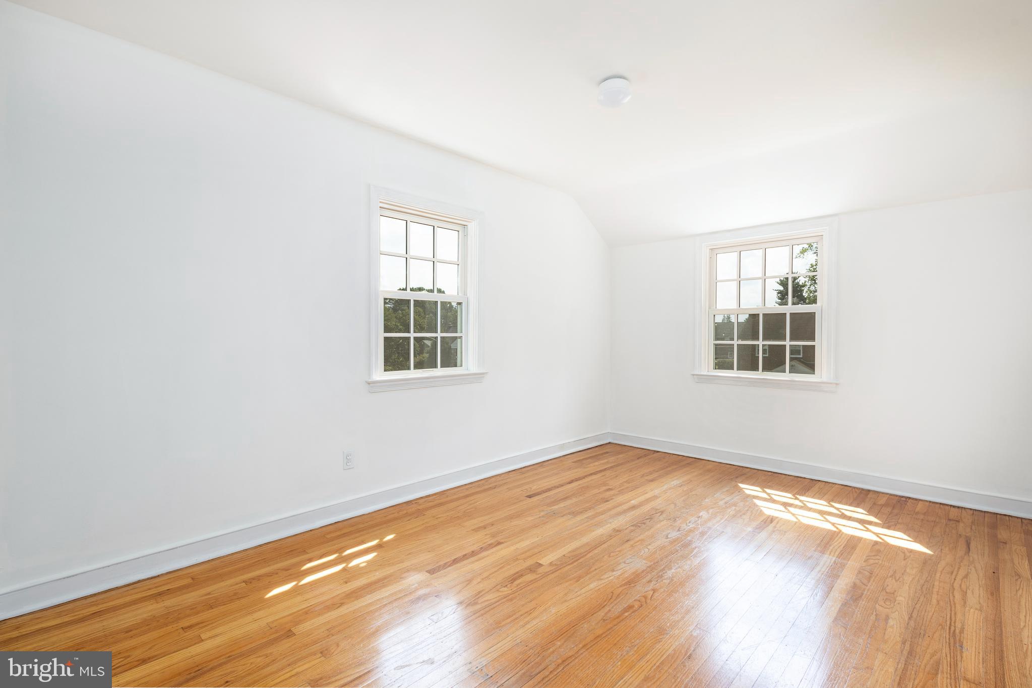 7634 Brookfield Road Cheltenham, PA 19012 - Photo 23 of 31 bedroom 3