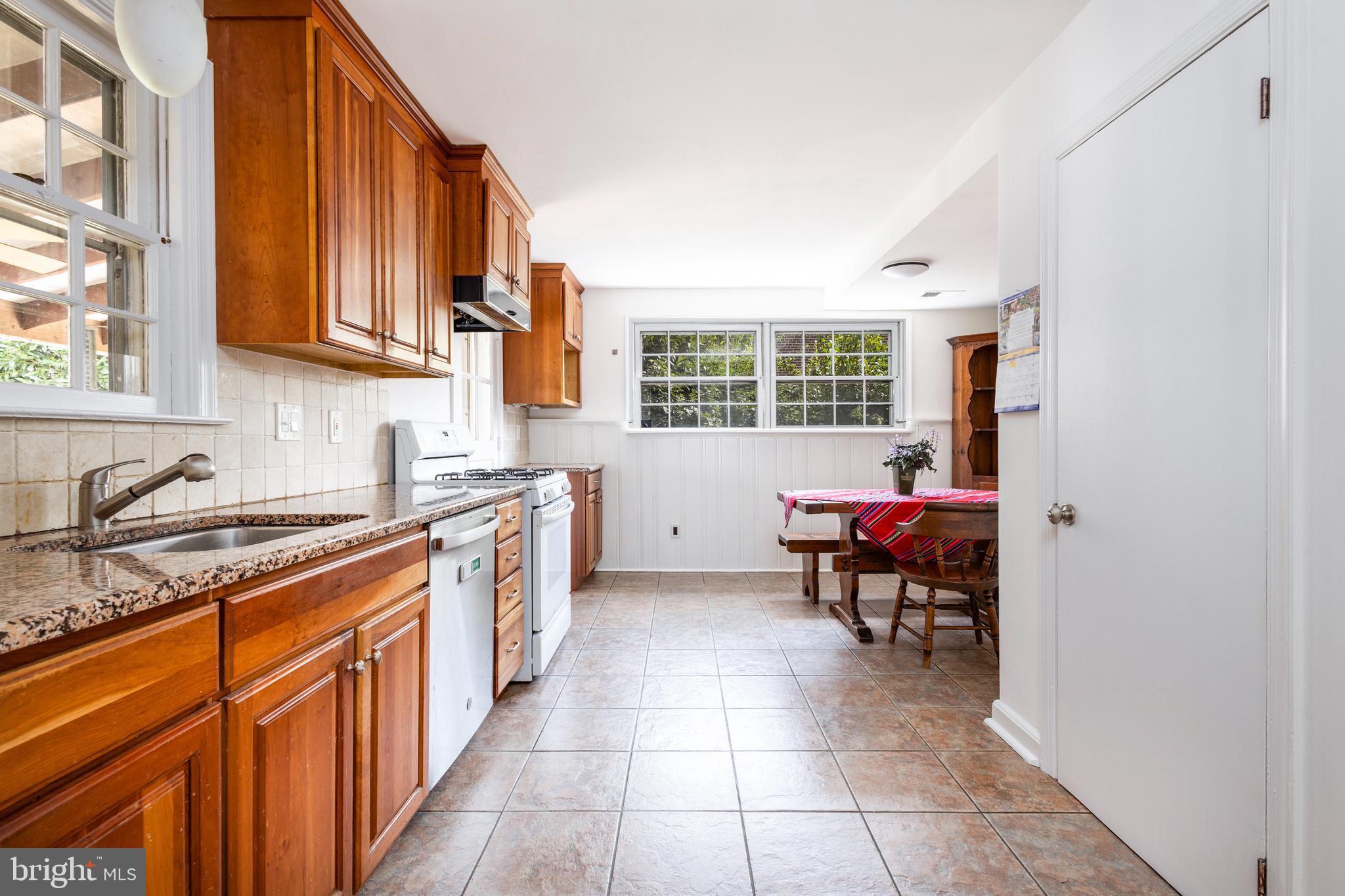7634 Brookfield Road Cheltenham, PA 19012 - Photo 8 of 31 Gallery Image 8