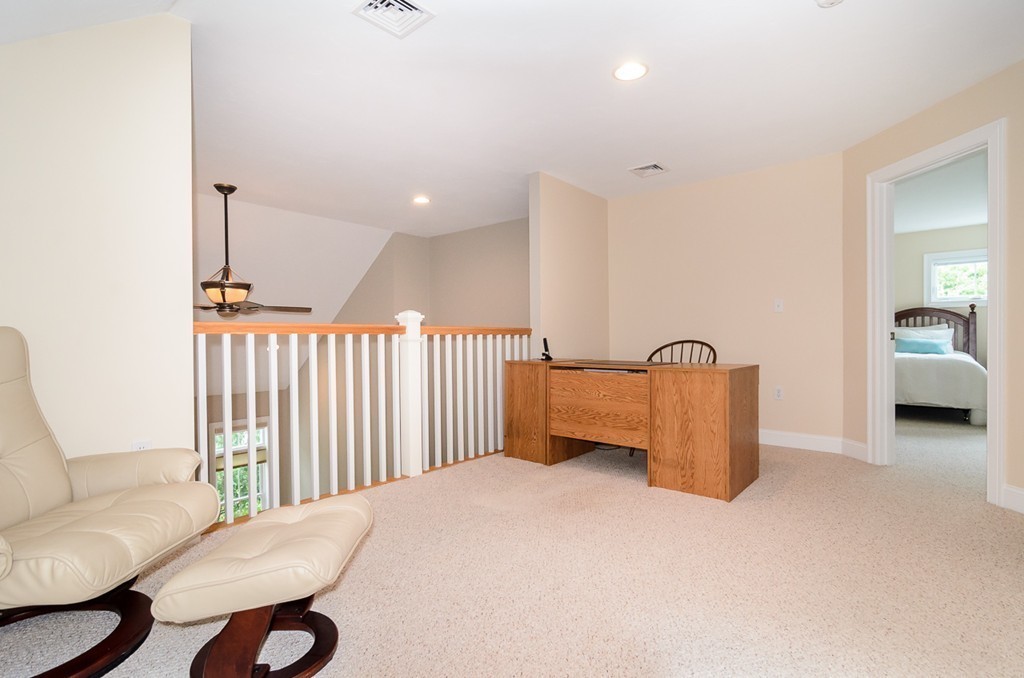 117 Grey Birch Road, Unit 117 Norfolk, MA 02056 - Photo 11 of 30 Gallery Image 11