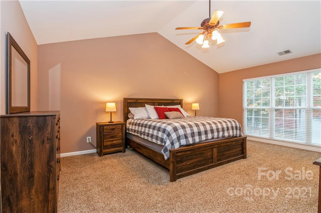 640 Clearbrook Road Matthews, NC 28105 - Photo 22 of 38 Gallery Image 22