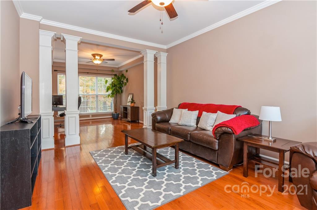 640 Clearbrook Road Matthews, NC 28105 - Photo 7 of 38 Gallery Image 7