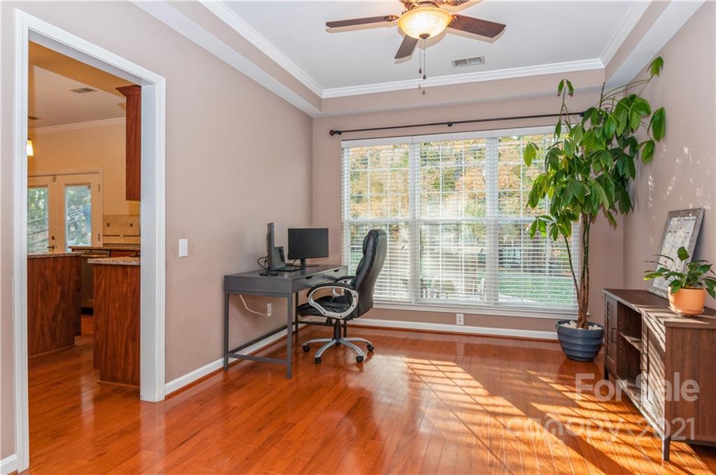 640 Clearbrook Road Matthews, NC 28105 - Photo 10 of 38 Gallery Image 10